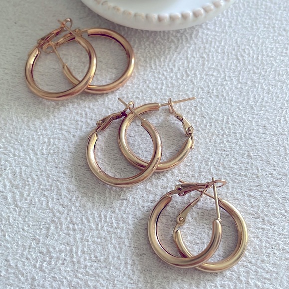 SOLD 3 pairs hoop earrings bundle - Picture 1 of 4